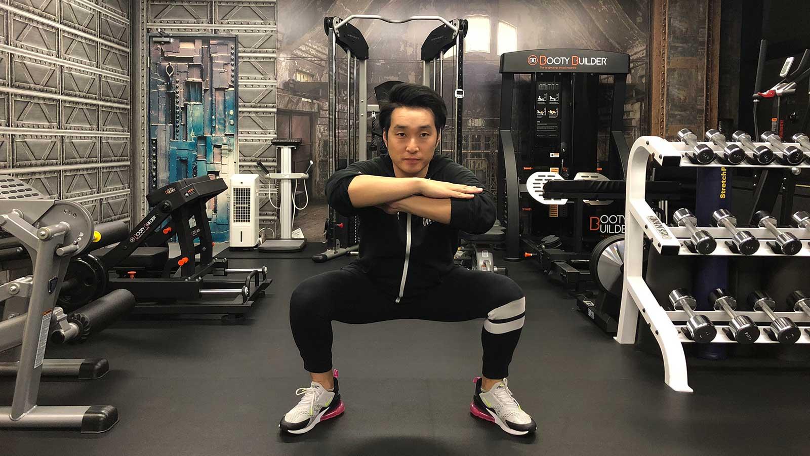 若々しいお尻をつくるスクワットとは？？ 正しいフォームはこれ！