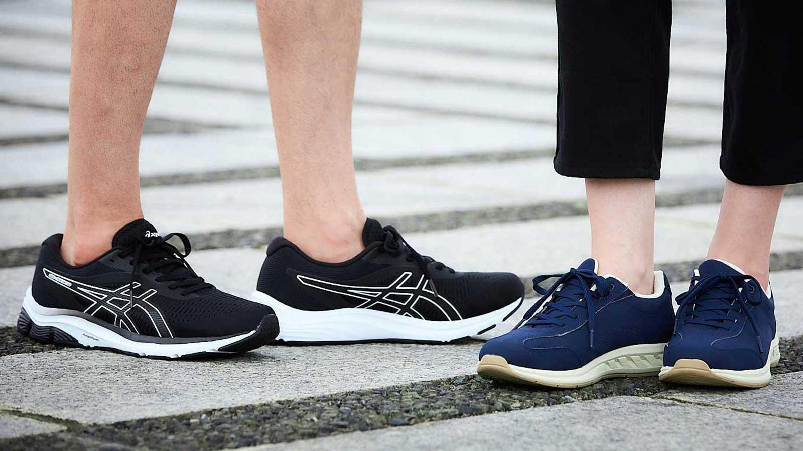 アシックス《ゲルパルス12》と《ゲルワンダー》。コスパに優れた2足、どちらを選ぶか悩ましい…