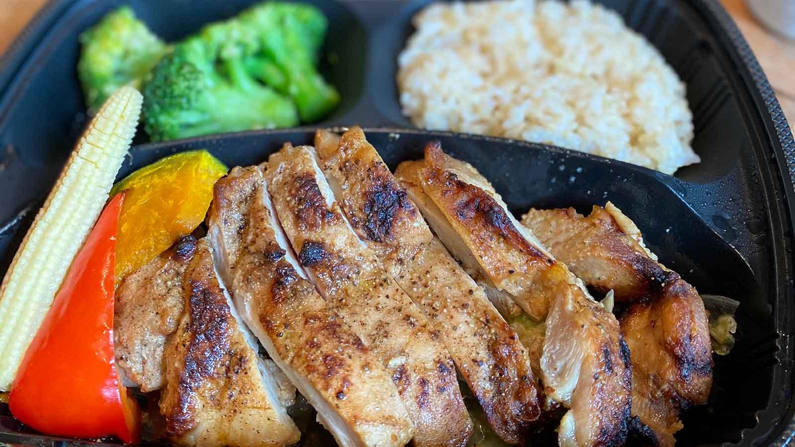 筋肉食堂・マネージャーが、実際に食べている3食のメニュー