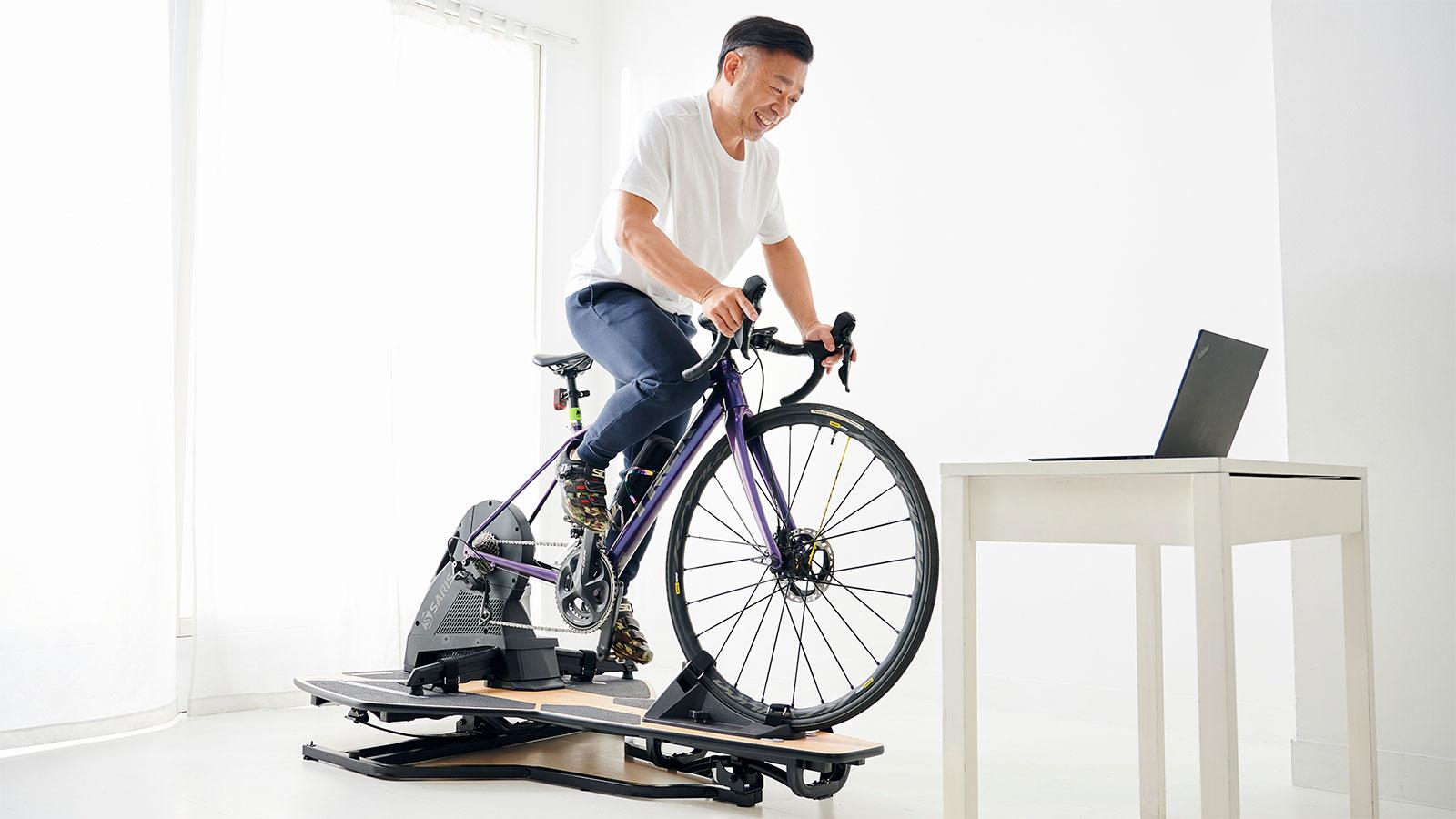 室内バイクギア〈SARIS〉を使って体重7キロ減。楽しく痩せられる、その魅力とは？