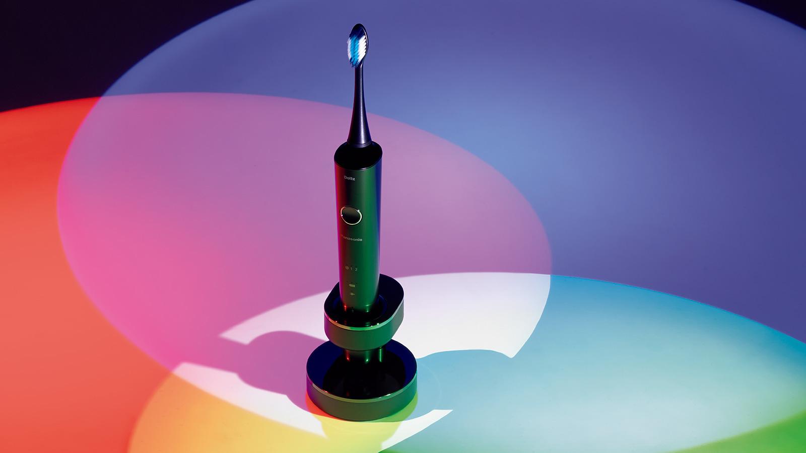 毎日の歯磨き“マイルーティン”の3原色、 音波振動ハブラシ《ドルツ》