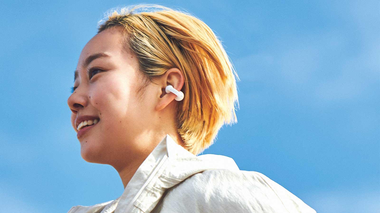 ラン＆ウォークが劇的に変わるNEWギア！ BGMを装着する新感覚イヤホン〈ambie〉登場