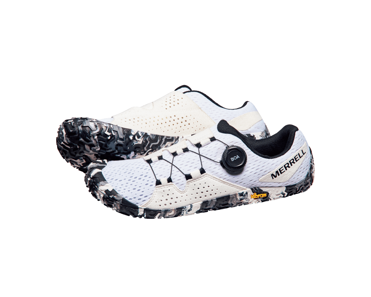 人間本来の力を呼び起こす。〈MERRELL〉のトレーニングシューズ。