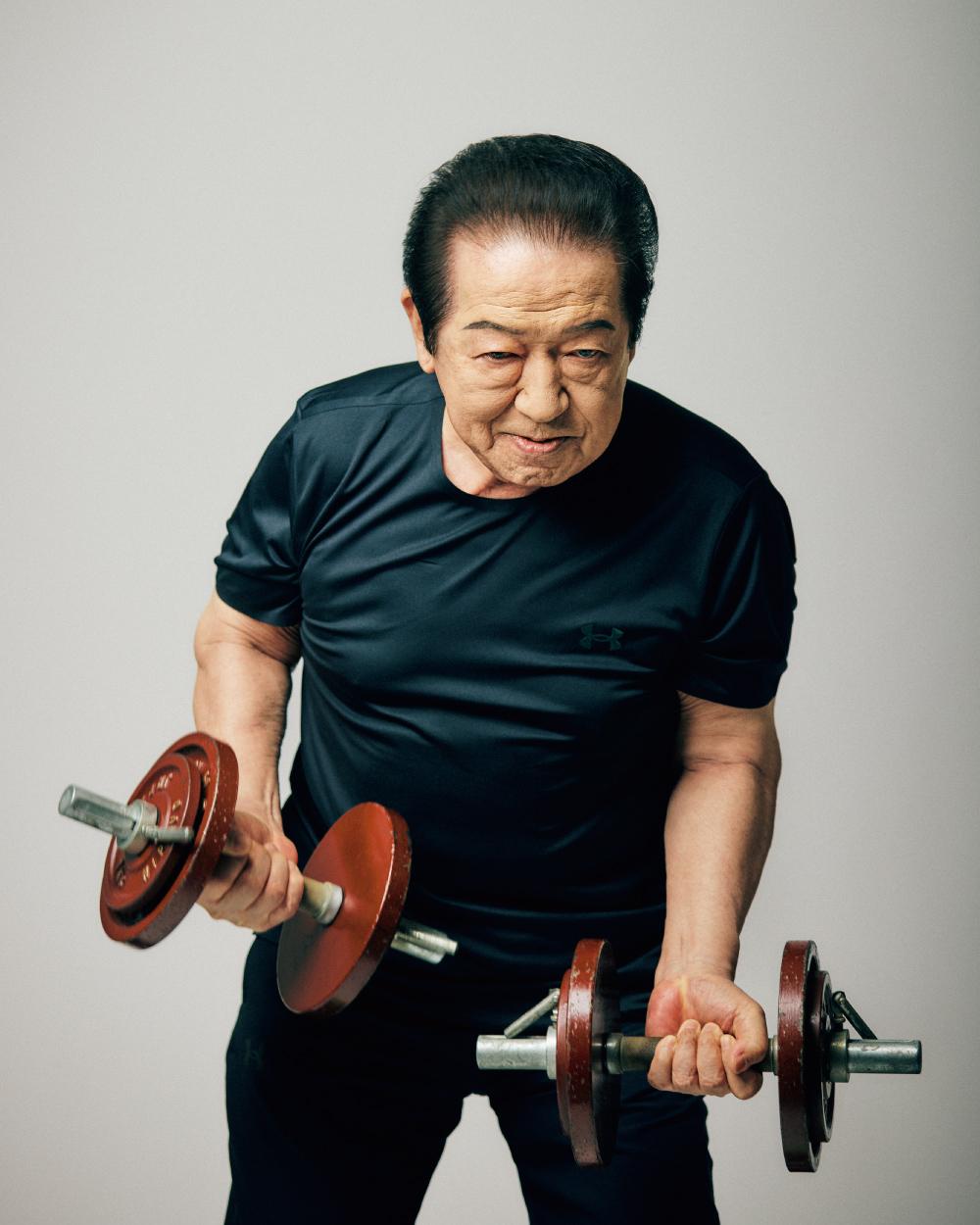 草野仁　長寿の秘訣はダンベル