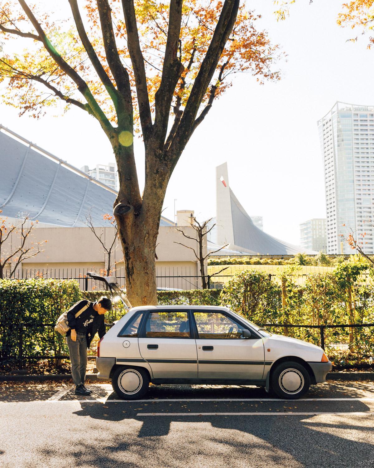 スクラップ＆ビルドに抗う古き良きデザイン《シトロエン AX 14 TRS》｜クルマと好日