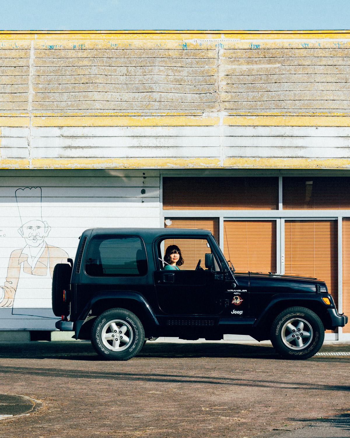 “乗り物”としての機動力の高さを感じる《ジープラングラーTJ40H SAHARA》｜クルマと好日