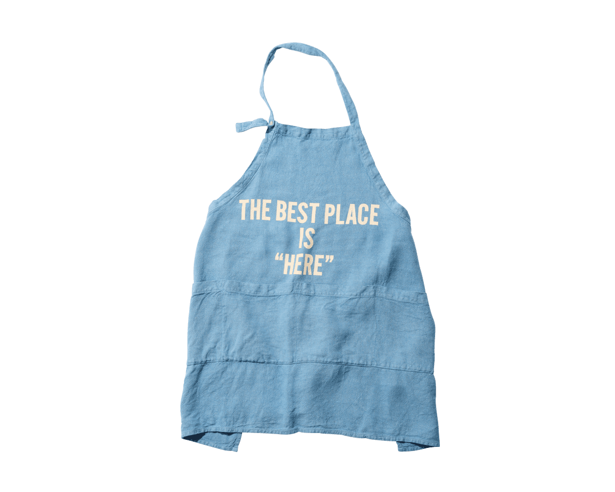 自宅からキャンプまで、もってこい！ 〈DRESSSEN × TOMORROWLAND HOME〉のエプロン。