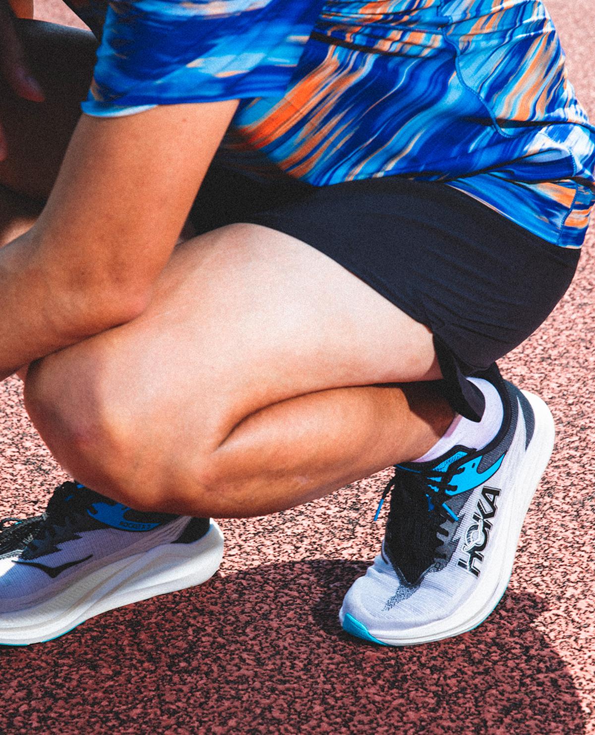 〈HOKA〉を履く人と、新しいお店。