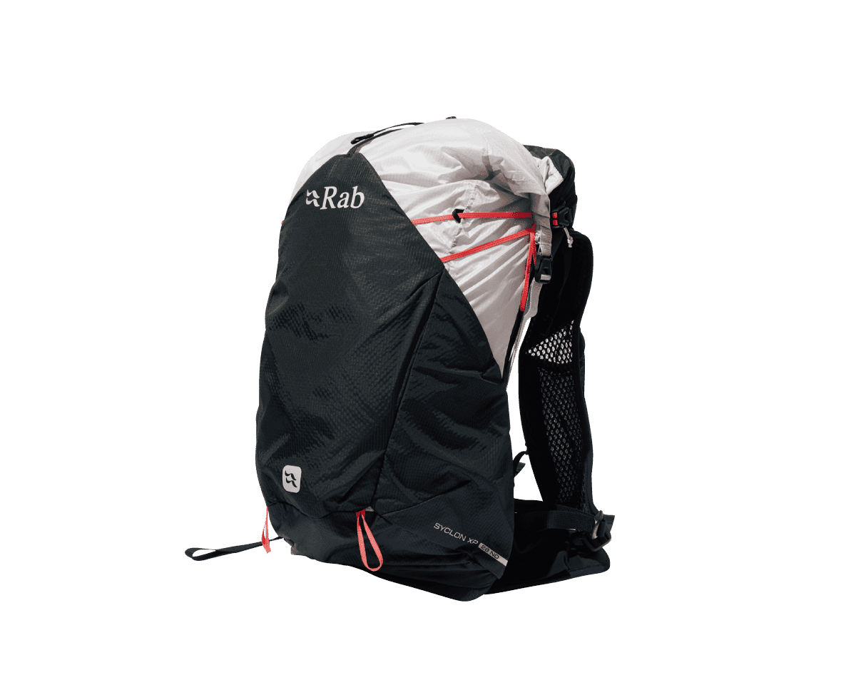 〈Rab〉のバックパック。