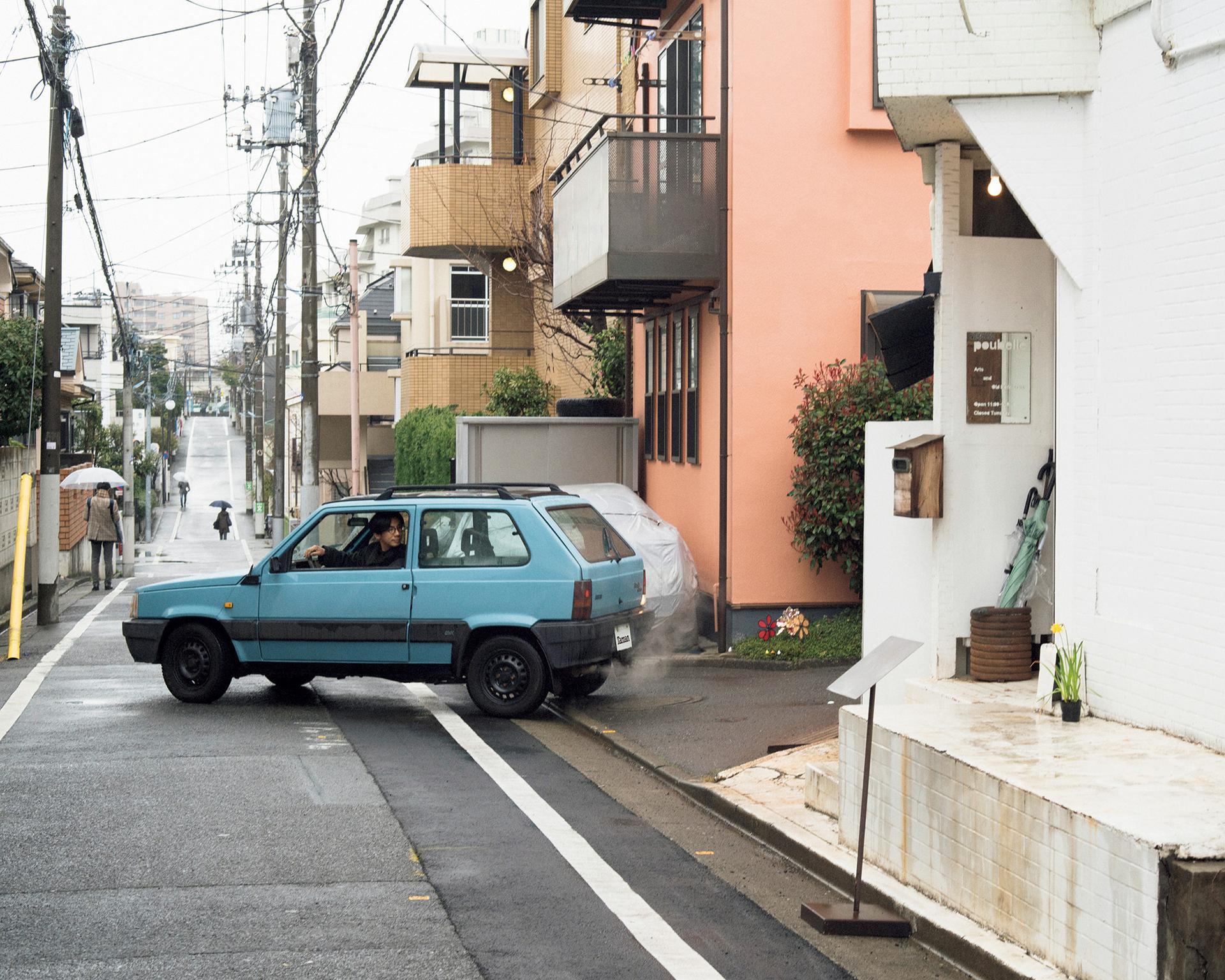 《FIAT PANDA SELECTA》はカメラマンの大事な仕事道具｜クルマと好日