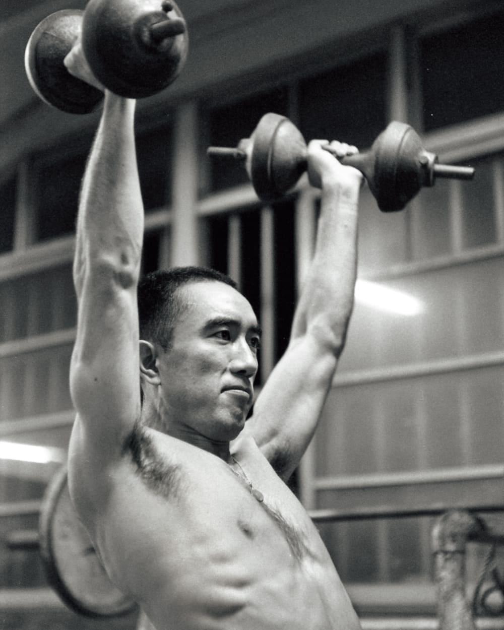 小説家・三島由紀夫はなぜ、30歳からカラダを鍛えたのか？