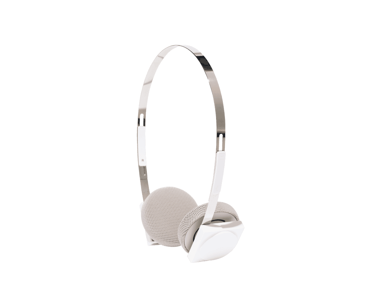 “平成”のムードを感じる〈km5〉のヘッドホン。