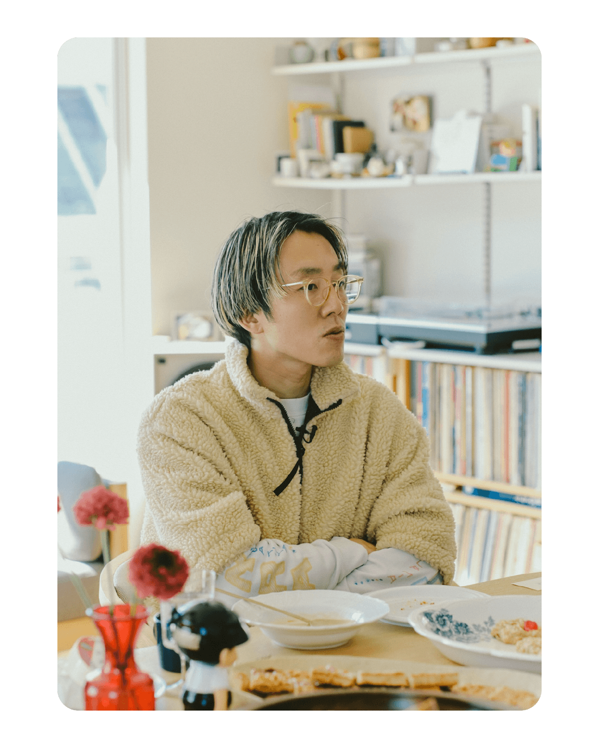 不揃いのフロランタンをかじりながら、吉田昌平さんに予定調和の先にあるデザインを教えてもらう。|麻生要一郎のテーブル・トーク