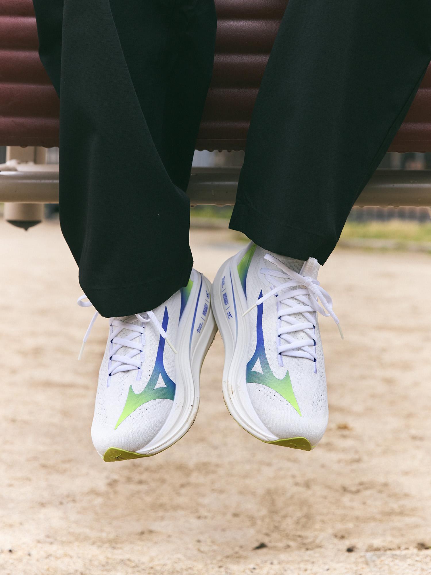 〈MIZUNO〉の《ネオ ビスタ2》|これ、履きたい。